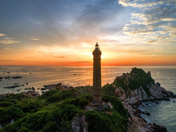 Breathtaking Landscapes of Vietnam and the Allure of Cruise Travel