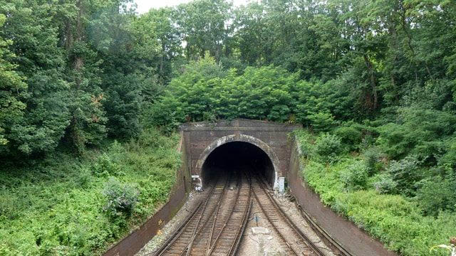 Major Rail Upgrade in South London: UK Passengers Advised to Plan Ahead for Nine-Day Travel Disruption